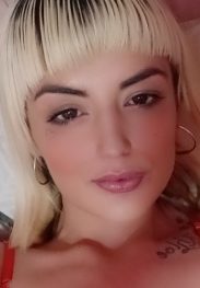 30 minute Special – R400 only – Petite Tiffany